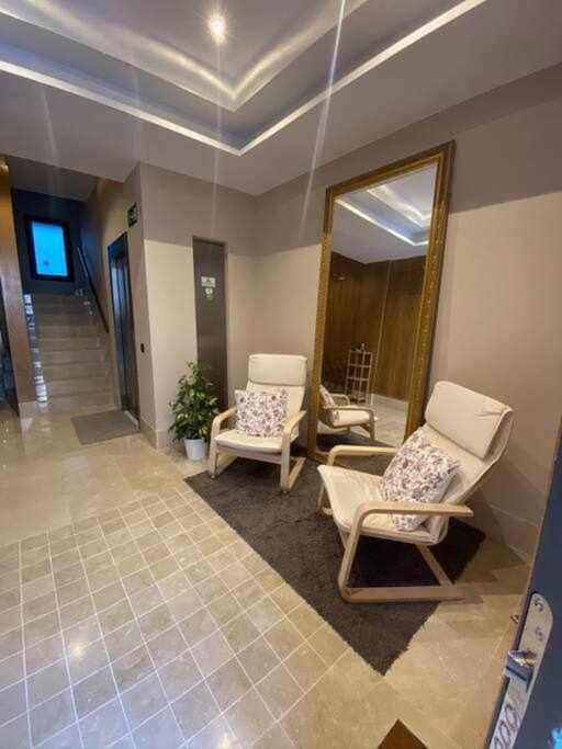 Luxury Downtown Apartment